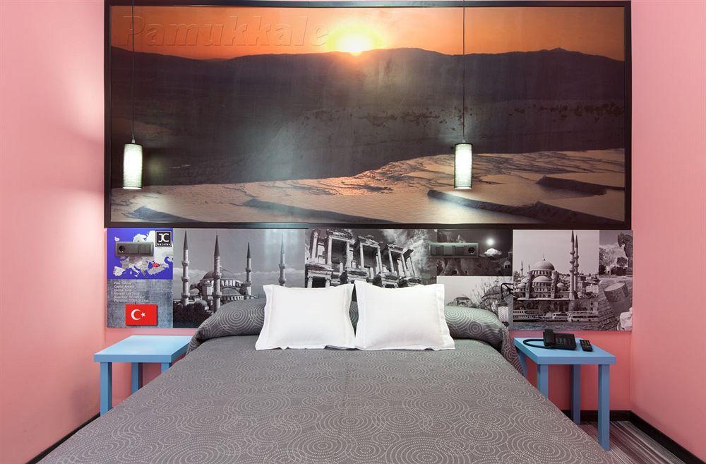 Jc Rooms Santo Domingo Μαδρίτη Εξωτερικό φωτογραφία